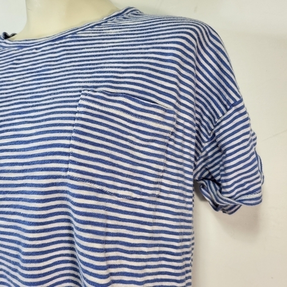 Vineyard Vines Blue & White Stripped Tee - Picture 3 of 6